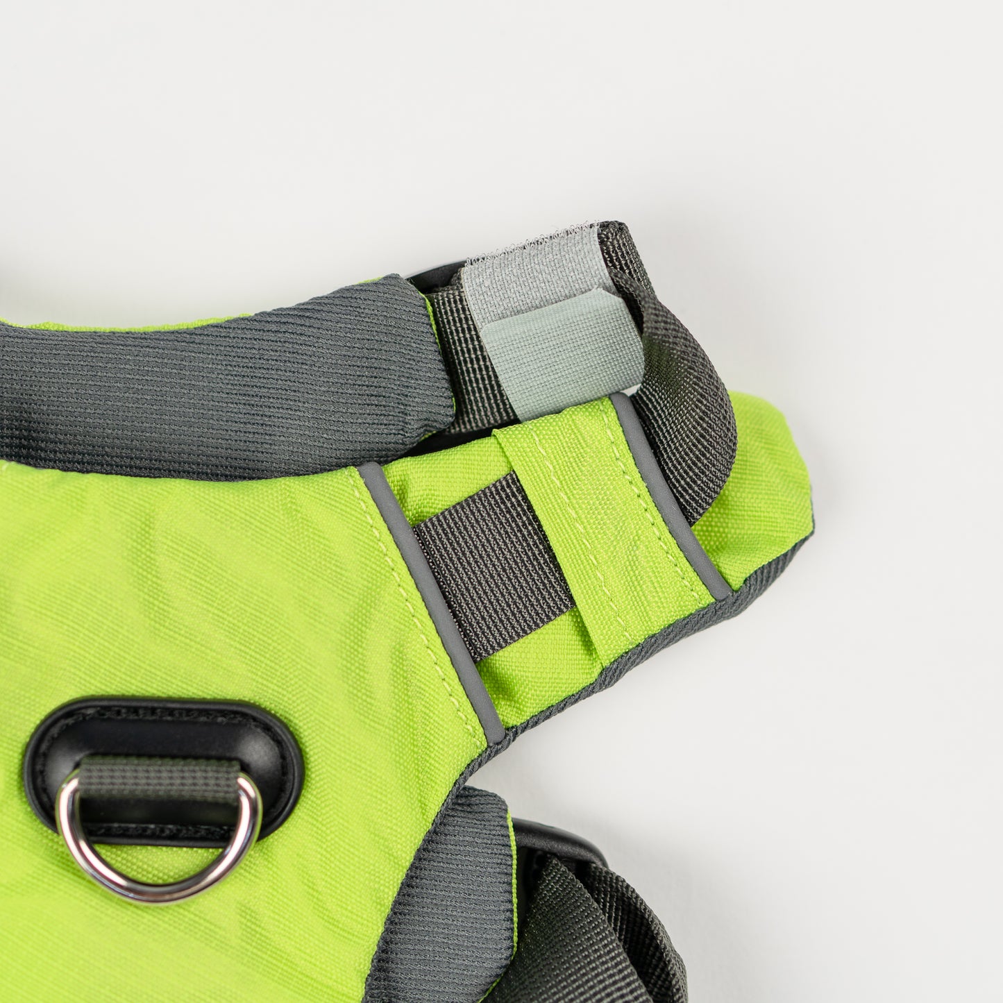 Millvue Kiwi Green EZ Fit™ 犬用ハーネス - 卸売